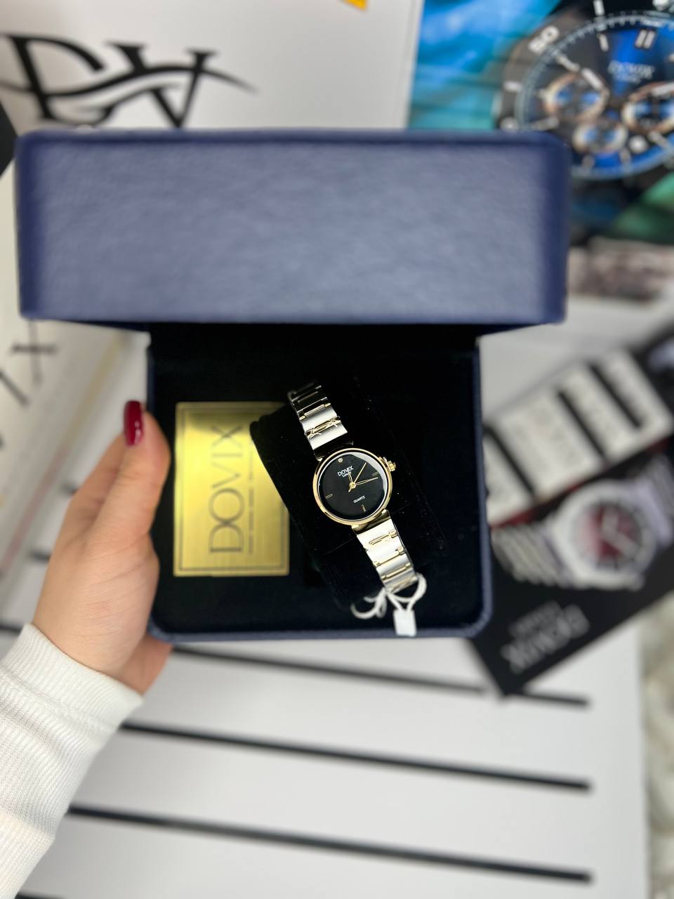 ساعت اورجینال زنانه بندصفحه گرد برند  المانی داویکس مدل DVL24036.5