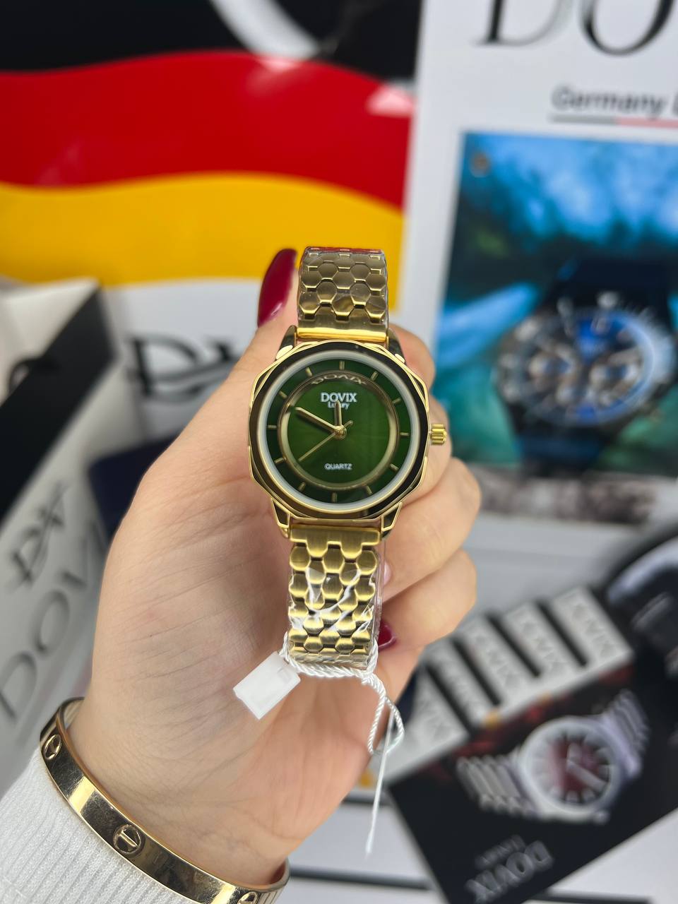 ساعت اورجینال زنانه بند ماری برند المانی داویکس مدلDVL24035.6