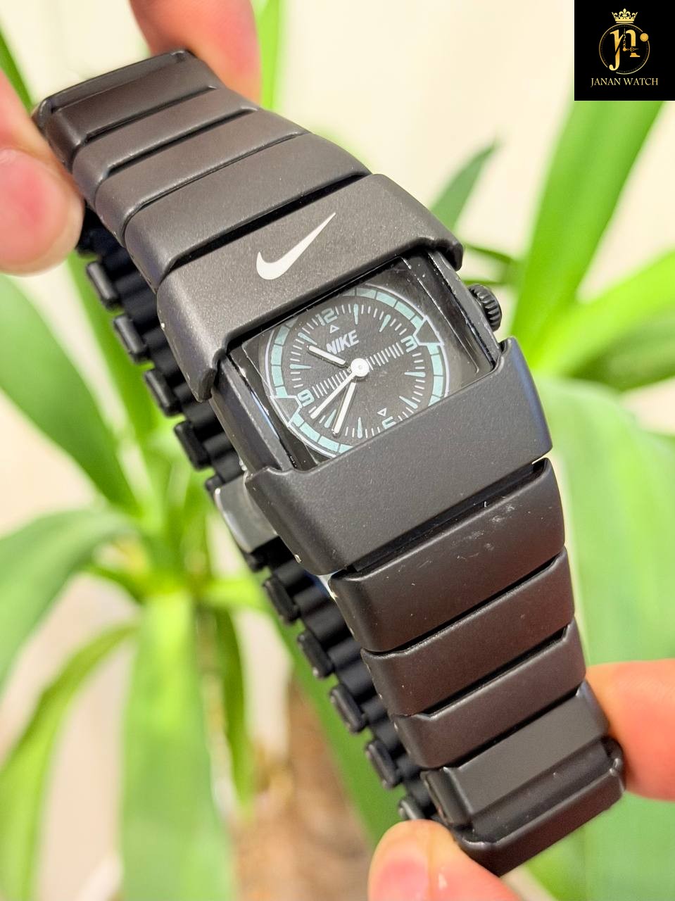 ساعت مچی اسپورت کربنی پشت پیچ مارک nike